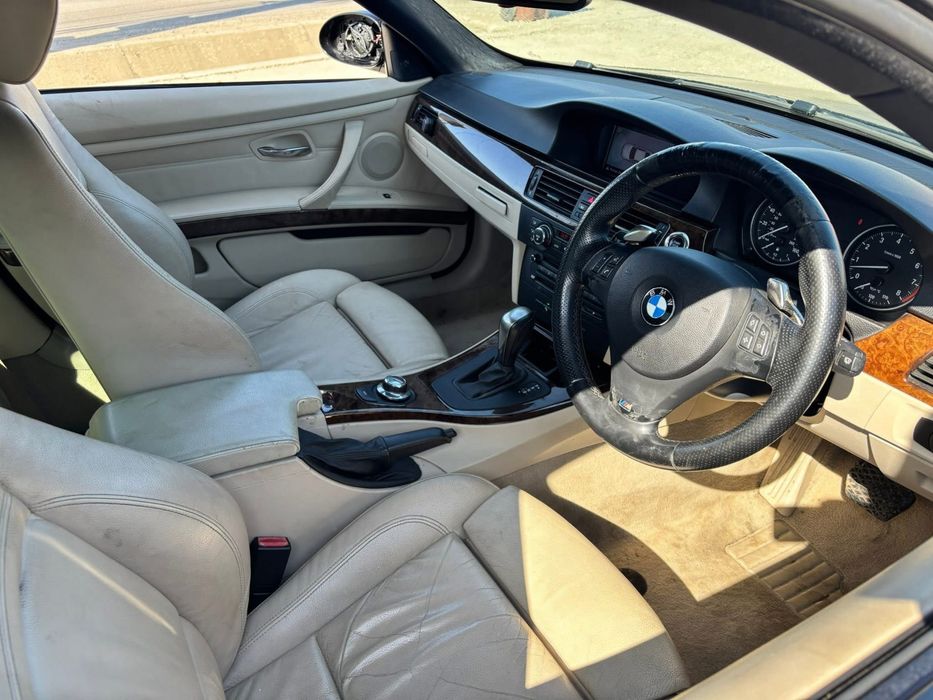 Dezmembrez BMW 335i E92 M-Pachet cutie automata,NAVI Logic 7 Keyless Entry Recaro piele volan M cu padele
