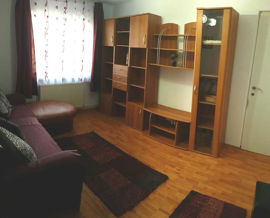 Inchiriez apartament mansarda, 2 camere - Cedonia