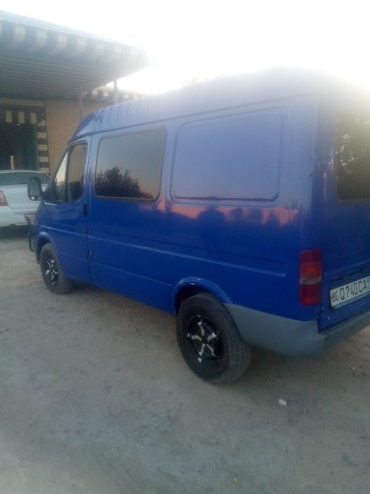 Ford sotiladi yil 92 14 baza