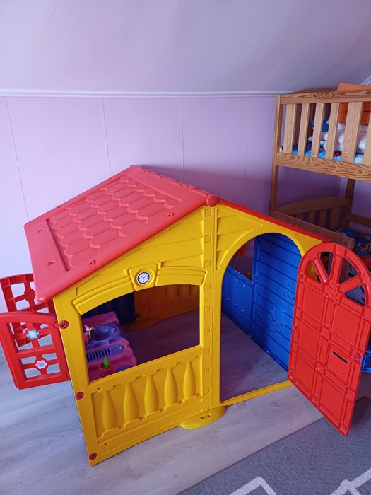 Детска къщичка плюс кухня с аксесоари