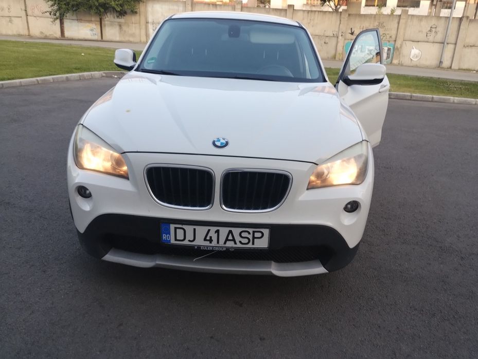Vând BMW X1 sdrive