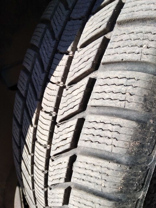 Continental TS 870 P Зимни гуми Континентал 17 цола 215/65