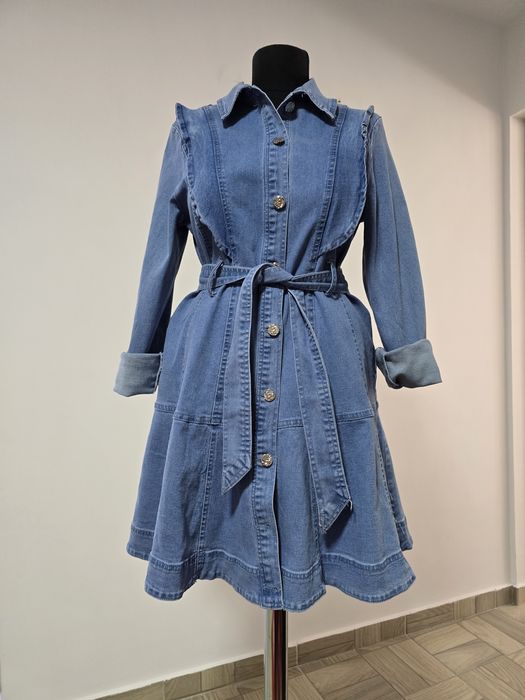 Rochie de blugi, inchidere cu nasturi , cordon in talie