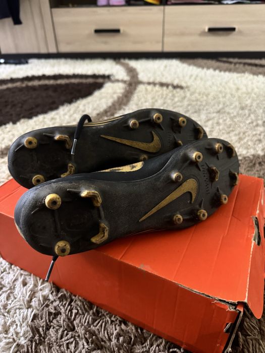 Продам бутсы Nike