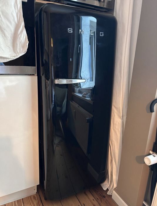Smeg fab28 хладилник