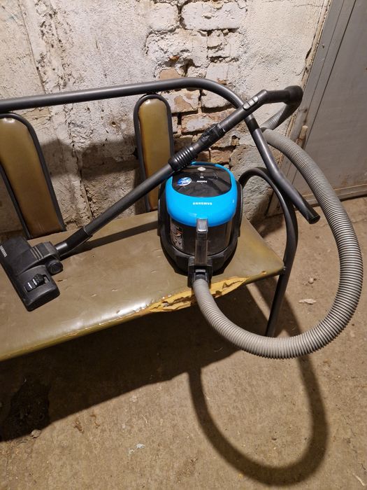 Пылесос Samsung рабочий