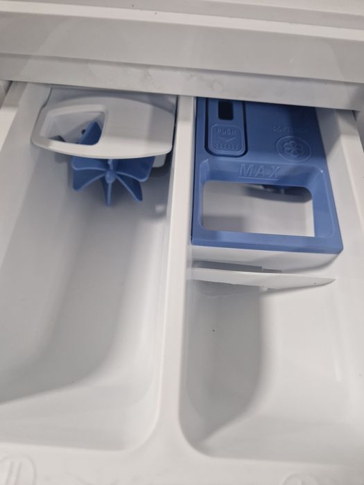 Пералня Midea 8 кг А+++ Инверторна Чисто нова