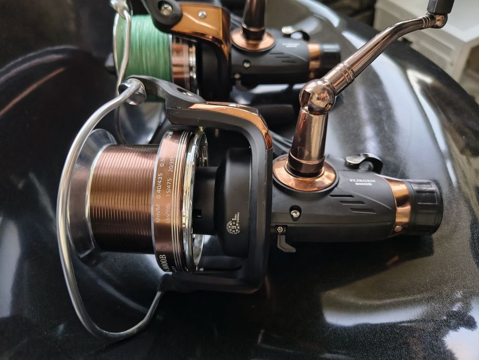 2 mulinete crap 8000