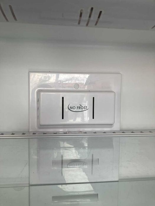 Хладилник с фризер SMEG / Цвят Неръждаема стомана