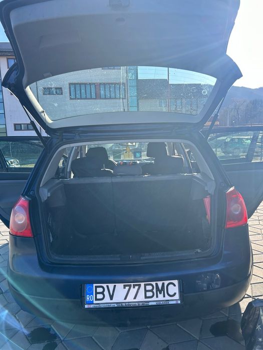 Vând Volkswagen Golf 5