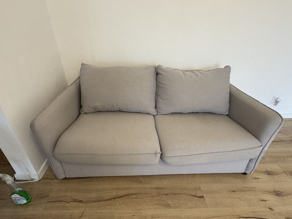 Canapea 2 locuri extensibila