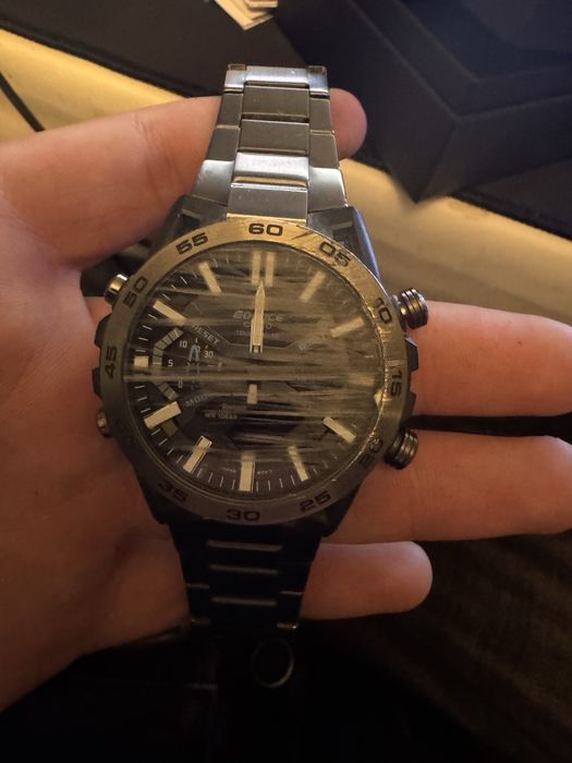 Edifice casio часовник