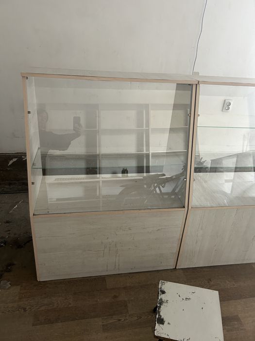 Срочно продам витрины