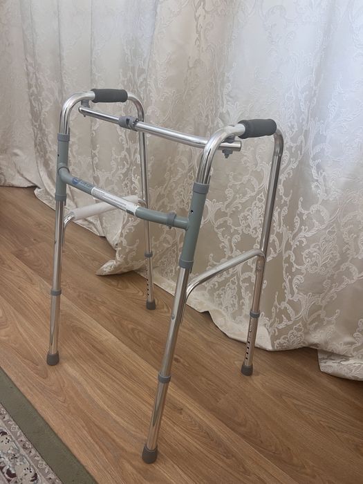 Ходунки для взрослых
