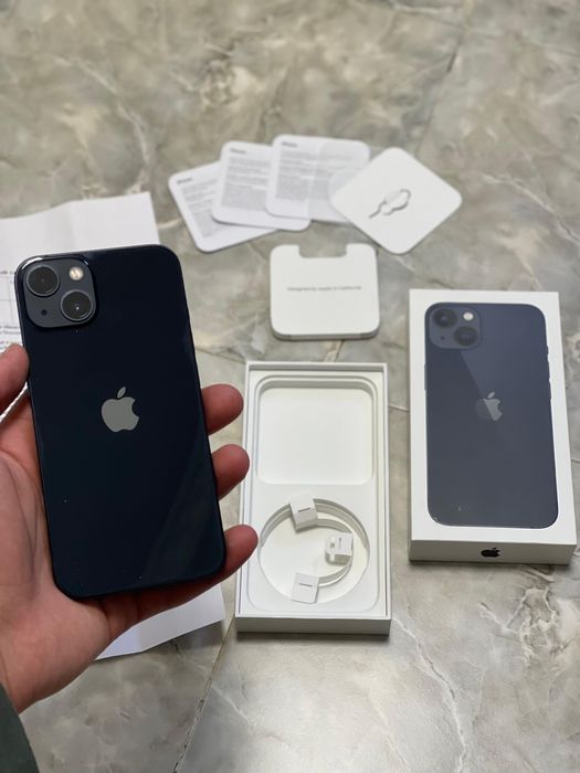 Продам Iphone 13