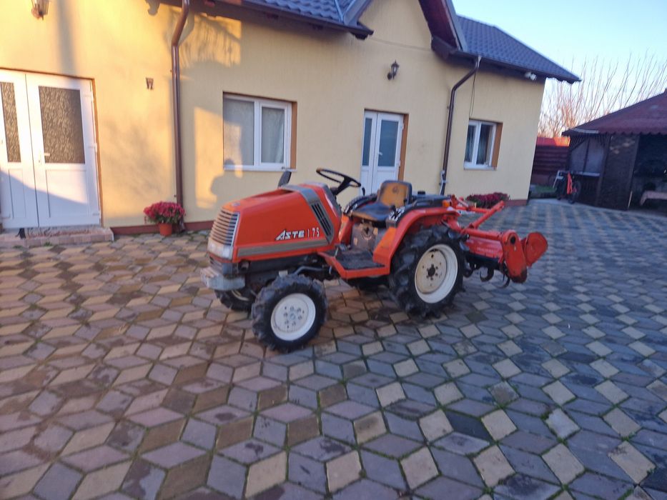 Tractor Kubota Aste