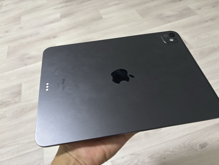 ipad pro m4 ( без торга)