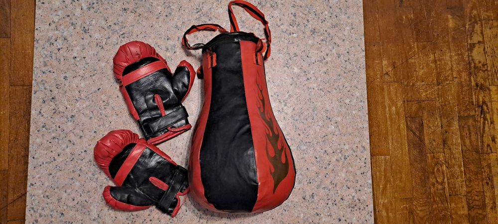 Детска боксова круша