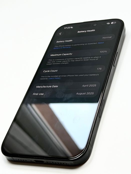 НОВ! Apple iPhone 16 Pro Max Black Titanium 256ГБ