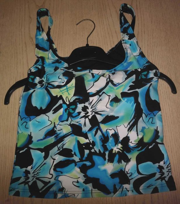 Costum de baie Nou, model foarte frumos