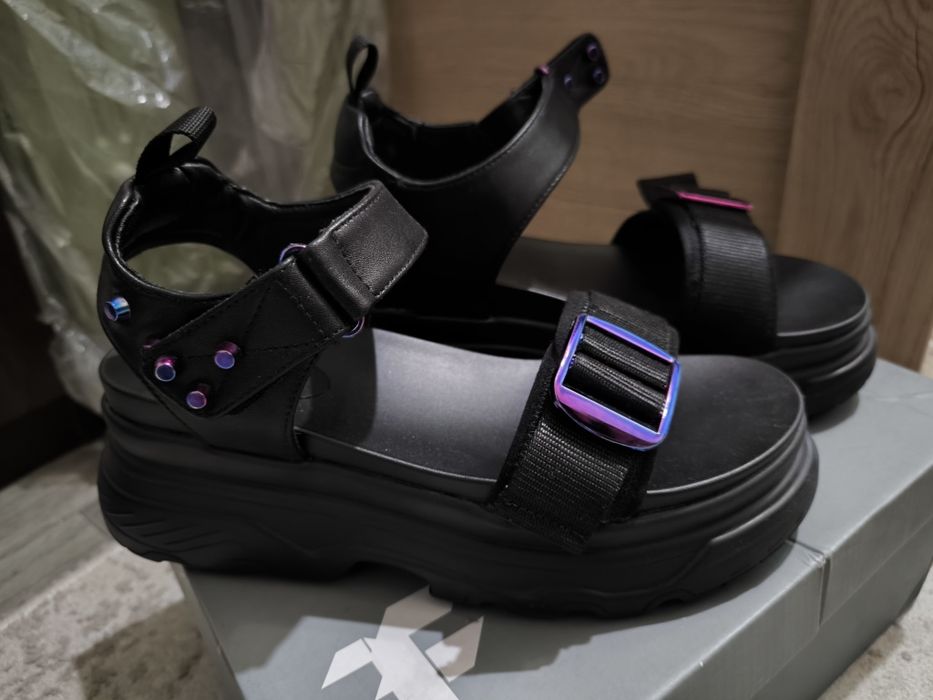 Летняя обувь 38 р ( покупалась в Kimex)