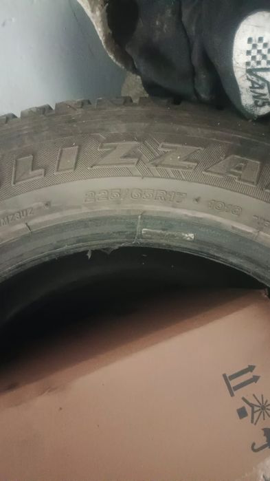 Продам резину зимниию