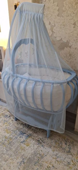 Детская кровать большая и удобная