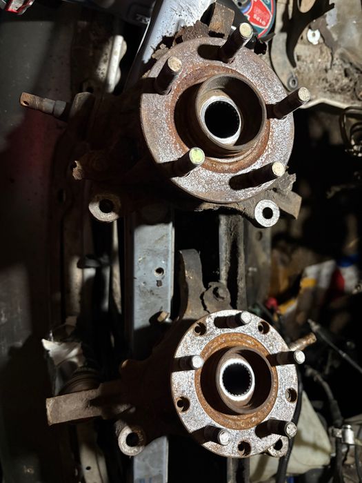 Авто части за Subaru Forester 2.0 125 коня 2002 година