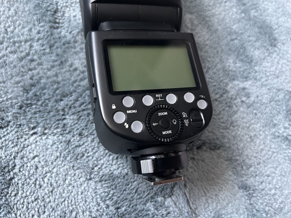 Godox V1 за Канон