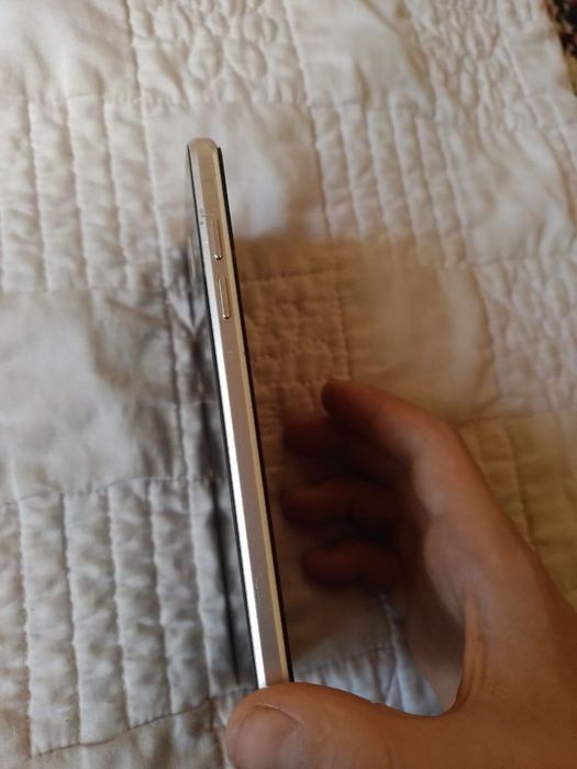 Samsung A 510 aybi yoq narxi kelishladi