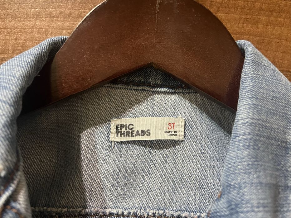 Дрехи за момиченце, рокли пайети, дънкена рокля и яке