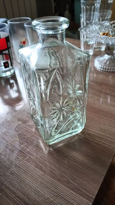 Продам графины  времён СССР.
