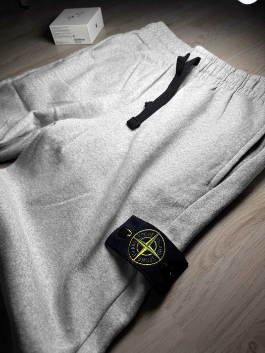 ПРОМОЦИЯ Мъжки Черни и Сиви  Панталони Stone Island ДолнищеСтоун Айлън