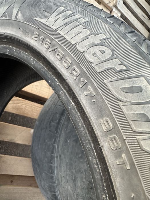 Шины  215/55R17 (2шт)