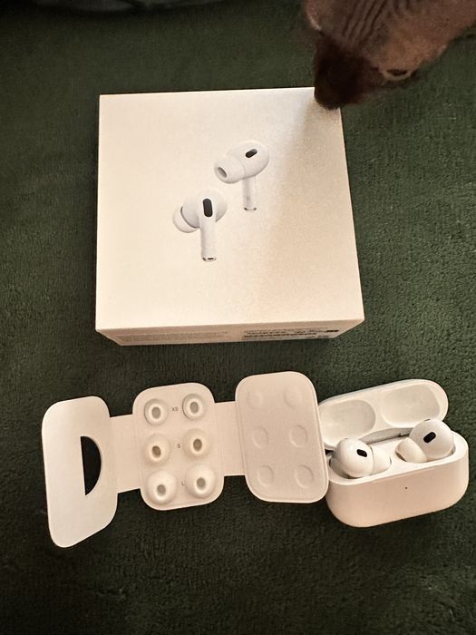 Apple airpods Gen 2