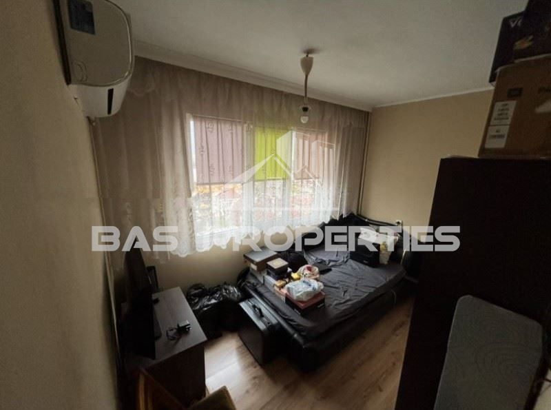 Продава се Двустаен апартамент в София, Люлин 9 - 65 кв.м за 2300 €/кв.м - Снимка #9