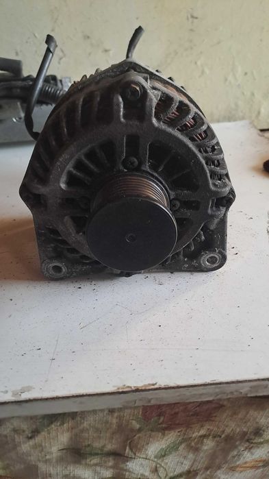 Alternator Nissan/Renault 1.6/2.0 DCI M9R 23100jd71b