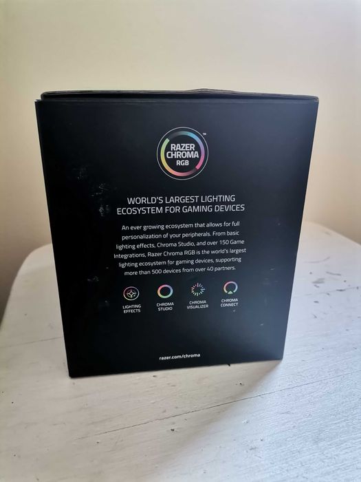 Razer Mouse Bungee V3 Chroma Държач на кабел за мишка