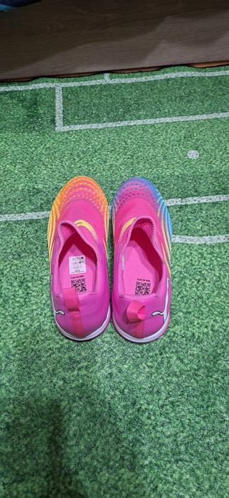 Продавам нови неизползвани стоножки Puma Future
