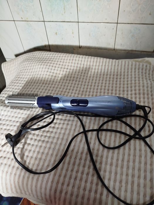 Продаю женский фен звоните смело