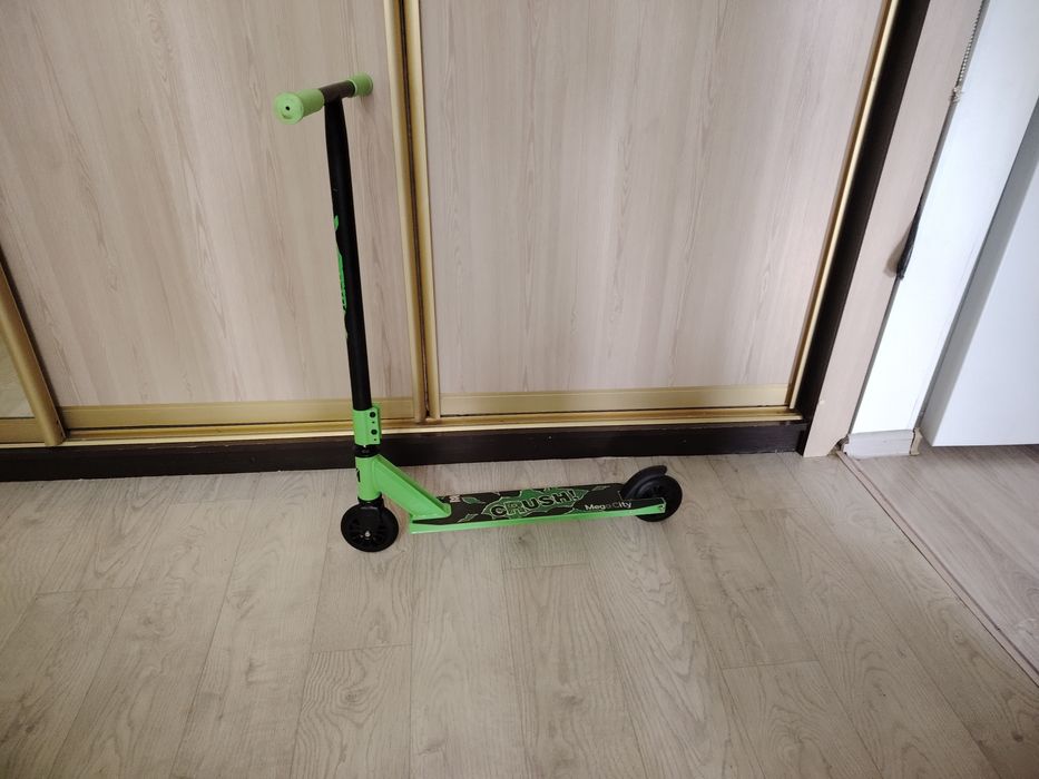 Продам трюковый самокат