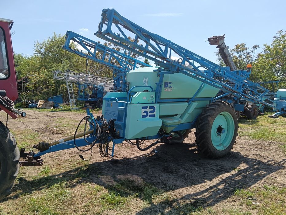 Instalație erbicidat Berthoud 3200 litri 24 metri