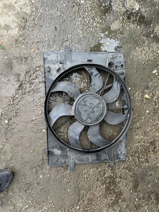 Electroventilator mercedes c class.w205.e class.w213..a09061100.