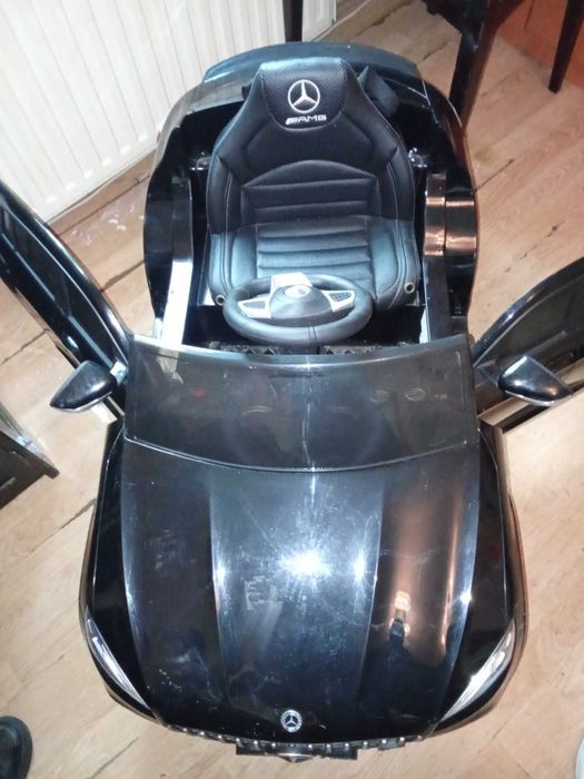 Mașinuța de copii Mercedes