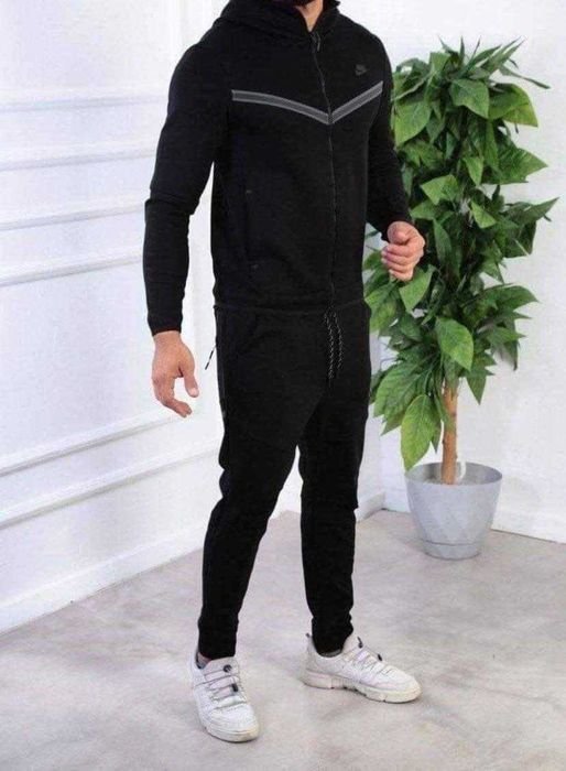 Compleuri Nike Tech Fleece Full