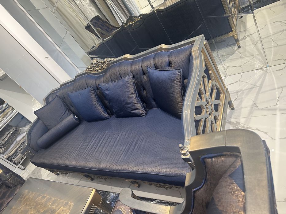 Диван с креслами