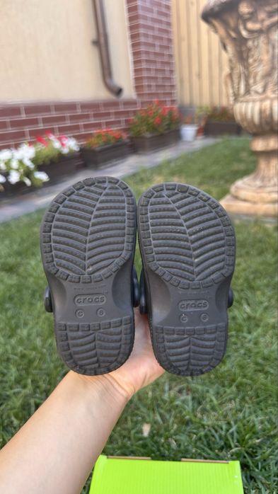 Vand Crocsi c6 model UNISEX
