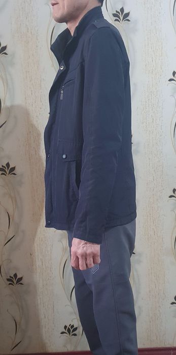 Куртка сатылады -БУ