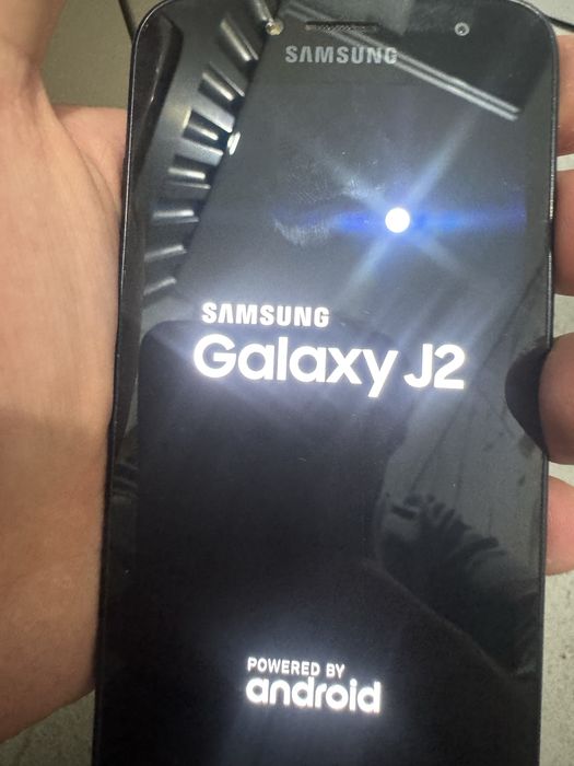 Продам телефон SAMSUNG Galaky J2