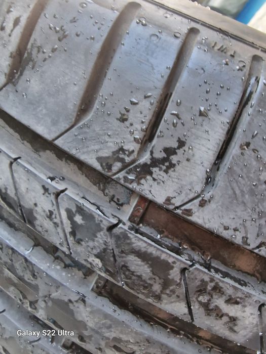 275 35 19 Pirelli DOT 23 2бр Замъка Ямбол